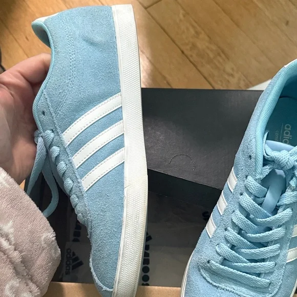 Adidas Light Blue Sneakers with White Stripes - Picture 4 of 6